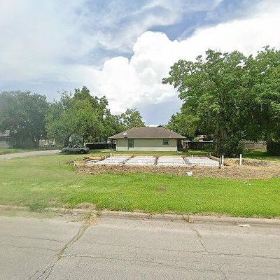 820 Woodworth Blvd, Port Arthur, TX 77642