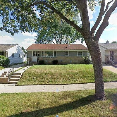 8201 W Lancaster Ave, Milwaukee, WI 53218