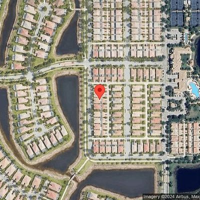 8204 Josefa Way, Naples, FL 34114