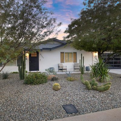 8207 E Whitton Ave, Scottsdale, AZ 85251