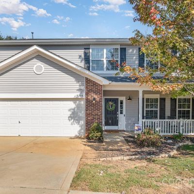 8208 Stourhead Gardens Ln, Waxhaw, NC 28173