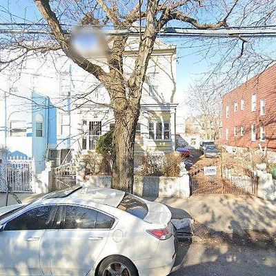 821 E 226 Th St, Bronx, NY 10466