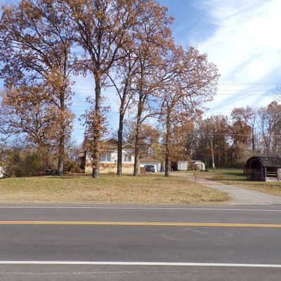 821 E Main St, Willow Springs, MO 65793