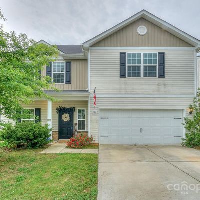 821 Joselynn Dr, Gastonia, NC 28054