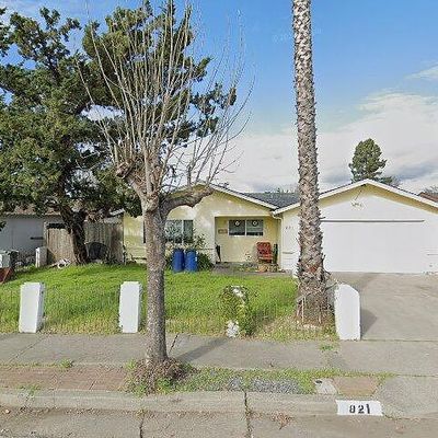 821 Trowbridge St, Santa Rosa, CA 95401