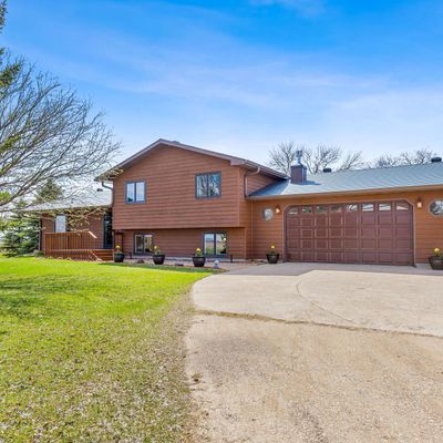 8211 28 Th St S, Moorhead, MN 56560