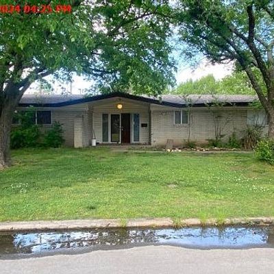 8213 E 33 Rd St, Tulsa, OK 74145