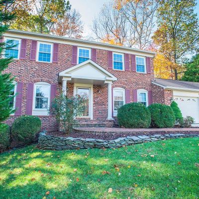 8213 Running Creek Ct, Springfield, VA 22153