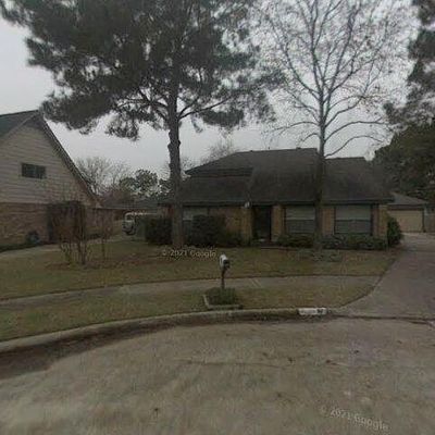 8215 Riverglade Dr, Houston, TX 77095