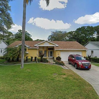 8215 Golf Club Ct, Hudson, FL 34667