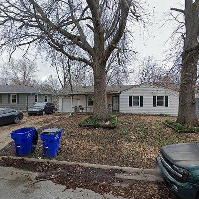 8216 E 85 Th Ter, Raytown, MO 64138