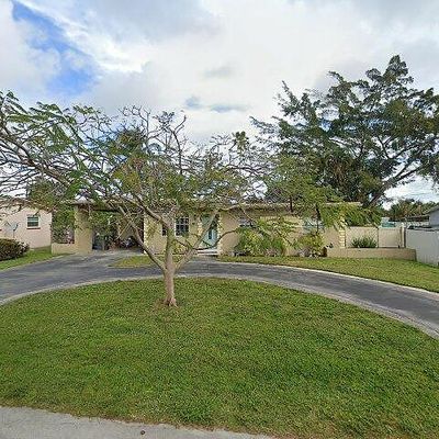 822 Burch Dr, West Palm Beach, FL 33415