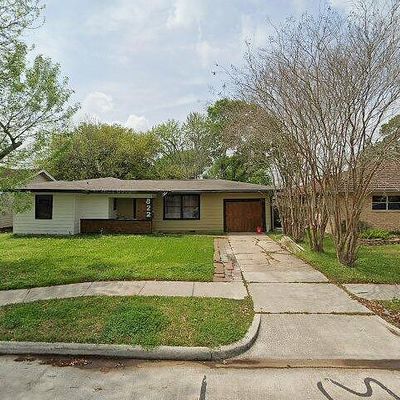 822 Harvard St, Deer Park, TX 77536