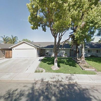 822 Madeline Ct, Merced, CA 95341