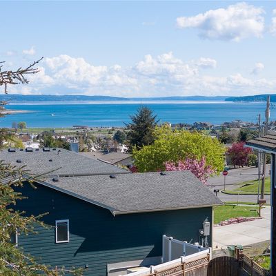 822 Sw Fairhaven Dr, Oak Harbor, WA 98277