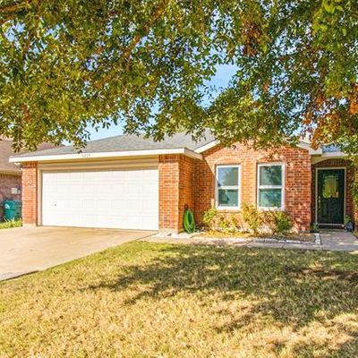 8229 Montecito Dr, Denton, TX 76210