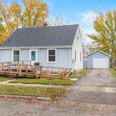 823 Appleton St, Menasha, WI 54952