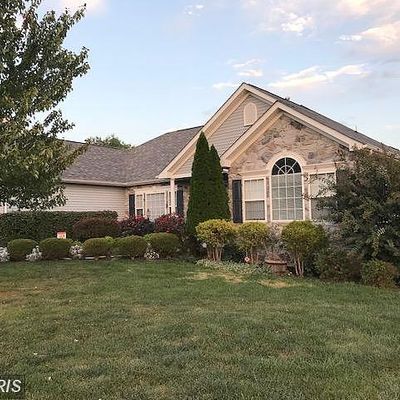 823 Crystal Ln, Strasburg, VA 22657