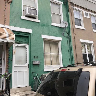 823 Watkins St, Philadelphia, PA 19148