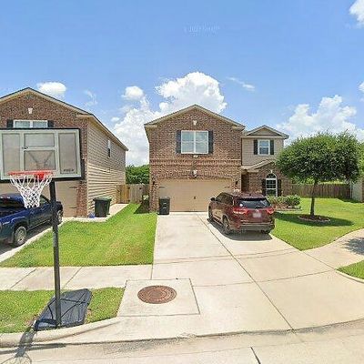 8231 Hall Lake Dr, Houston, TX 77075