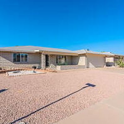 8232 E Lakeview Ave, Mesa, AZ 85209