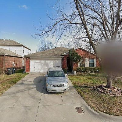 8233 French Quarter Ln, Fort Worth, TX 76123