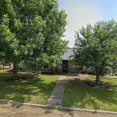 824 Genoa, Italy, TX 76651