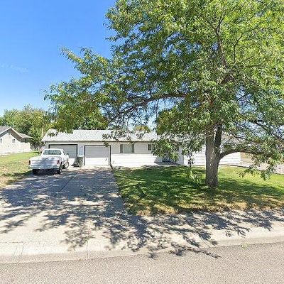 825 48 Th St S, Great Falls, MT 59405