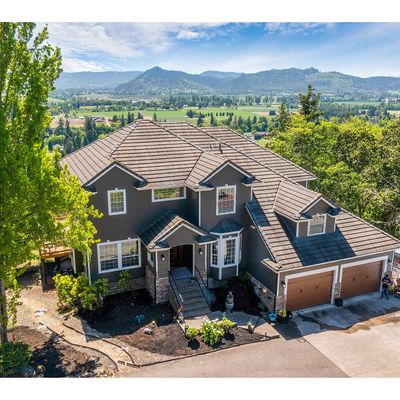 825 Old Garden Valley Rd, Roseburg, OR 97471