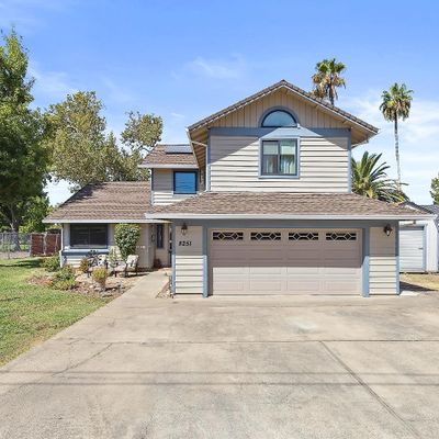 8251 Holly Dr, Citrus Heights, CA 95610