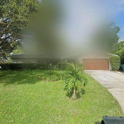 826 Fountainhead Dr, Largo, FL 33770