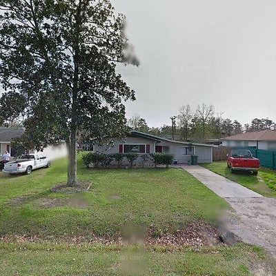 7275 Click Dr, Beaumont, TX 77708