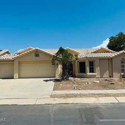 8470 N Redstone Pl, Tucson, AZ 85743