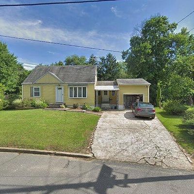 85 Lois Ave, East Brunswick, NJ 08816