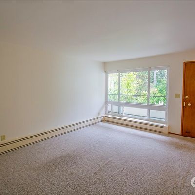 8500 32nd Avenue Nw Unit 9, Seattle, WA 98117