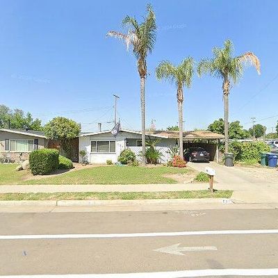 851 N E St, Tulare, CA 93274