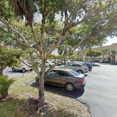 8510 Sunrise Lakes Blvd #202, Sunrise, FL 33322