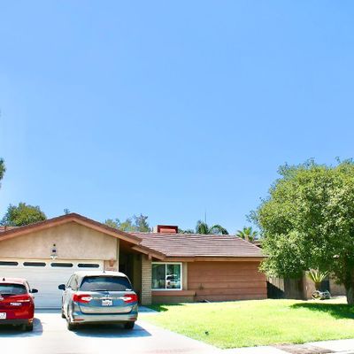 8513 Hassam Dr, Bakersfield, CA 93311