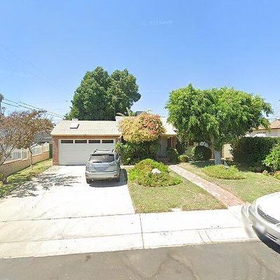 8521 Lennox Ave, Panorama City, CA 91402