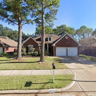 8526 Pearl Lake Dr, Houston, TX 77095