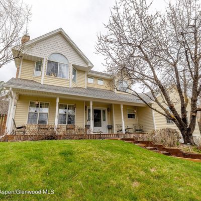 853 Mountain View Dr, New Castle, CO 81647