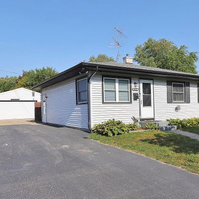 8534 17 Th Ave, Kenosha, WI 53143