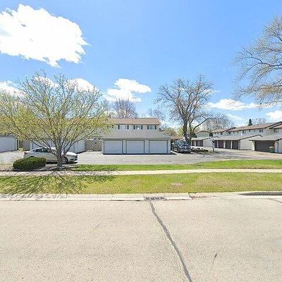 854 Kings Ct, Fond Du Lac, WI 54935