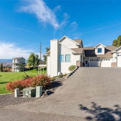 854 N Manchester Pl, East Wenatchee, WA 98802