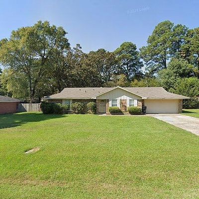 8564 Meadow Parkway Dr, Shreveport, LA 71108