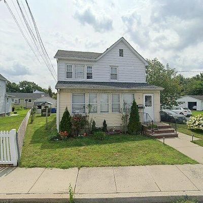 86 E Camplain Rd, Manville, NJ 08835