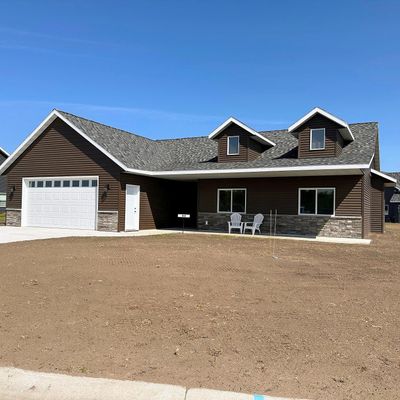 860 9 Th St Nw, Perham, MN 56573