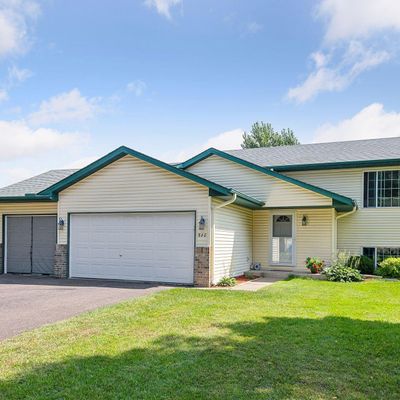 860 Marigold Dr, Cambridge, MN 55008