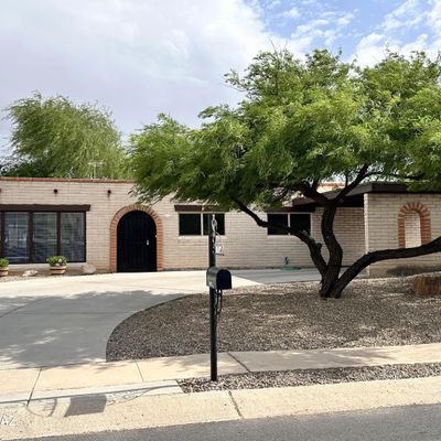 8602 E Hawthorne St, Tucson, AZ 85710