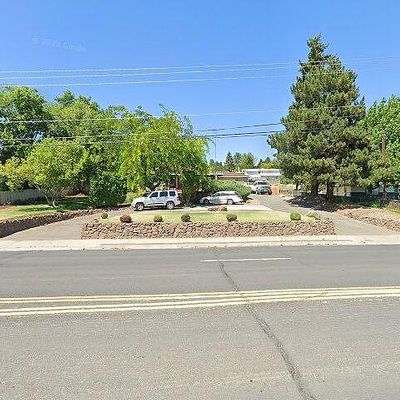 8607 Summitview Ave, Yakima, WA 98908